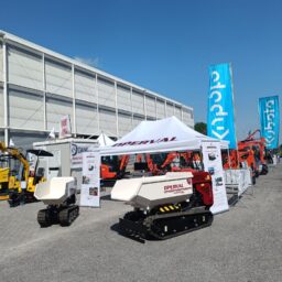 Edil Expo Roma macchine movimento terra cingolate Operval